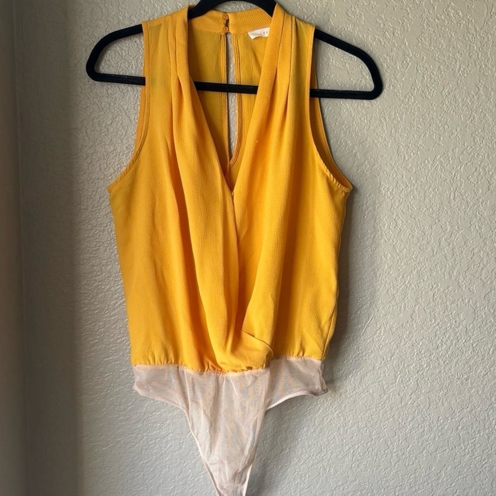 Lush yellow Halter Bodysuit Size Medium - Picture 2 of 11